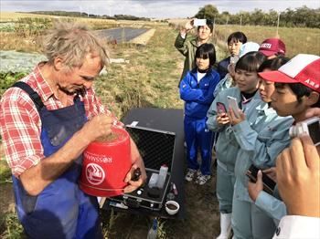 午後は自然農法の農場でのレクチャー、ニッダの村を散歩しましたの画像3