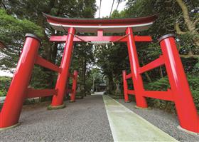 白神神社の鳥居