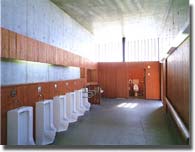 草千里公衆トイレの写真3