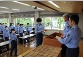 警察手帳貸与式の写真１