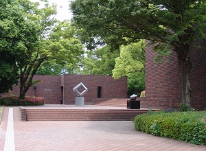 熊本県立美術館外観画像