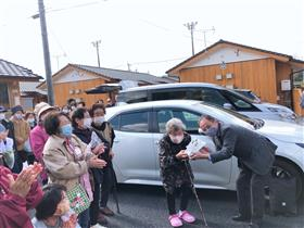 グラウンド仮設団地①