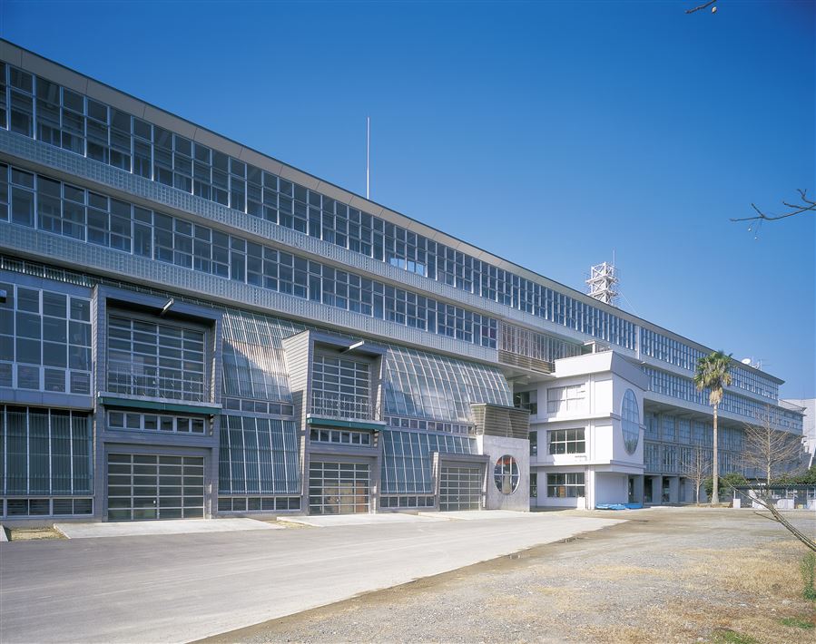 天草工業高校実習棟・体育館の画像1