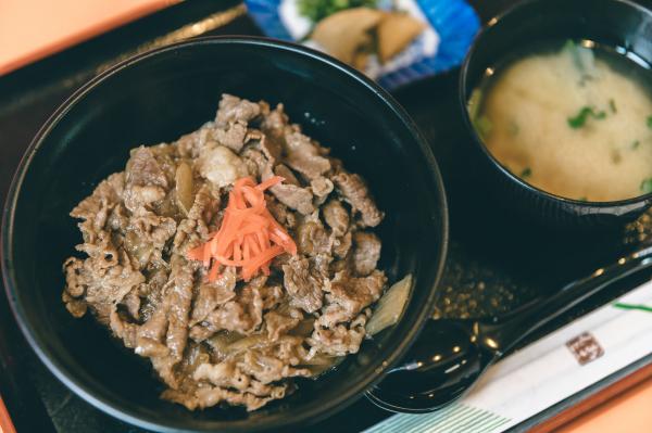 おふくろ亭のあか牛丼の画像