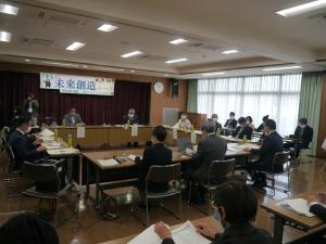 各分野から8名の参加者