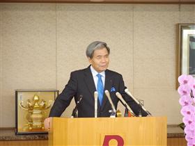 知事写真(1)