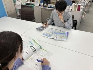 執務室での様子