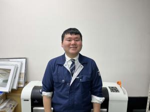 職員正面写真
