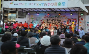 音楽ダンスの様子