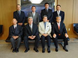 第10回全国和牛能力共進会への出品者が知事表敬