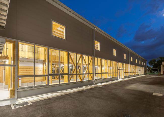 熊本工業高校(渡り廊下)の外観