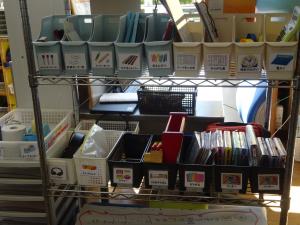 特別支援学級の整理棚