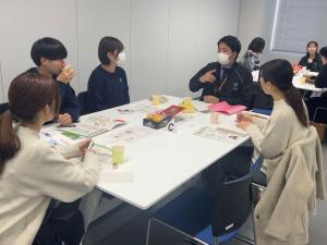 職員と参加者の様子