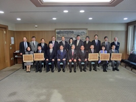 第21回熊本県木材利用大型施設コンクール表彰式の画像1