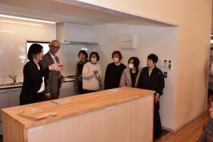 設計者から説明