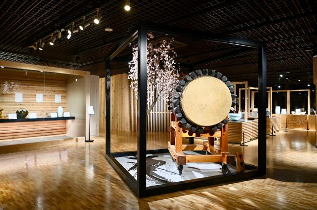 伝統工芸館1階展示室内観2(撮影：株式会社彩ユニオン　澤井雷太)