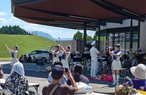 山都町防災フェスティバルでの演奏の写真