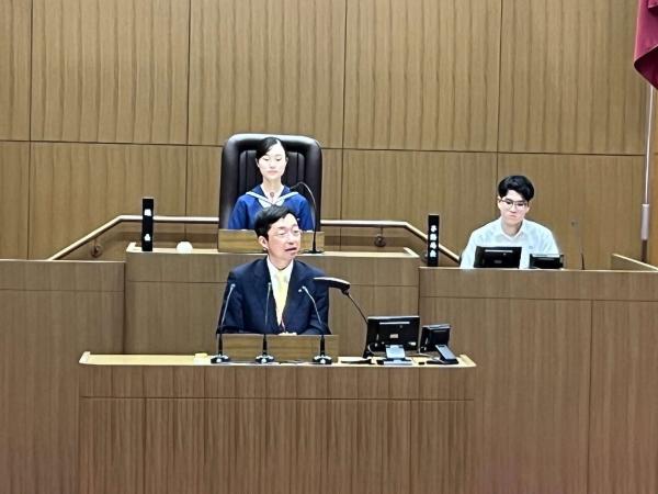 知事写真