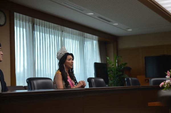 知事写真1