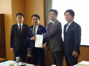 赤澤大臣