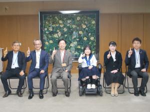 知事表敬訪問の画像