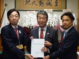 中村文科副大臣