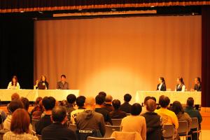 パネルディスカッションの様子１