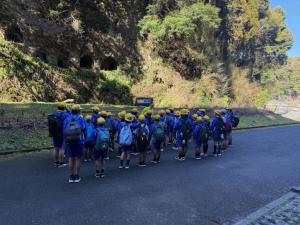 岩原横穴墓解説