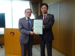 竹﨑会長・木村知事　要望書手交