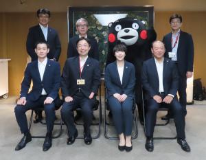 世界バドミントン選手権大会で優勝した山口茜選手による知事表敬訪問