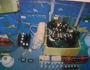 シンナーを乱用するとの画像